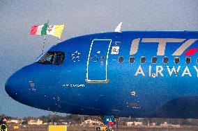 Pope Leo XIV Boards Plane On His Way To Turkey - Rome