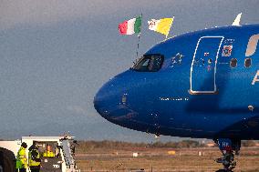 Pope Leo XIV Boards Plane On His Way To Turkey - Rome