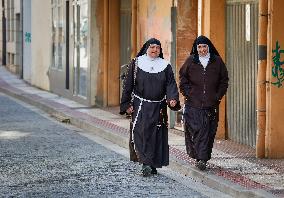 Former Abbess of Belorado Arrested for Irregular Sale of Works of Art - Spain