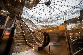 Villejuif - Gustave Roussy Metro Station Illustrations - Paris