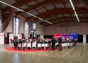 Macron meets readers of the Ebra group - Mirecourt