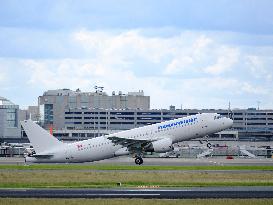 Avion de la compagnie aerienne Nouvelair Tunisie