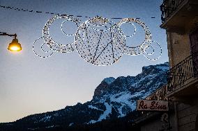 New Olympic Christmas Decorations In Cortina - Italy