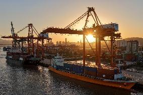 Qingzhou Container Terminal in Fuzhou