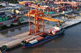 Qingzhou Container Terminal in Fuzhou