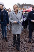 Marine Le Pen At Carvin Market for RN 2026 Municipal Campaign - Hauts-de-France