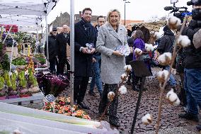 Marine Le Pen At Carvin Market for RN 2026 Municipal Campaign - Hauts-de-France