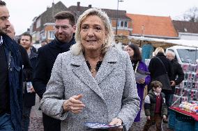 Marine Le Pen At Carvin Market for RN 2026 Municipal Campaign - Hauts-de-France