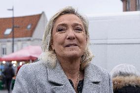 Marine Le Pen At Carvin Market for RN 2026 Municipal Campaign - Hauts-de-France