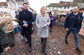 Marine Le Pen At Carvin Market for RN 2026 Municipal Campaign - Hauts-de-France