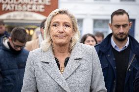 Marine Le Pen At Carvin Market for RN 2026 Municipal Campaign - Hauts-de-France