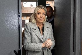 Marine Le Pen at the Drocourt Christmas Market for RN 2026 Municipal Campaign - Hauts-de-France