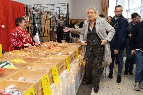Marine Le Pen at the Drocourt Christmas Market for RN 2026 Municipal Campaign - Hauts-de-France