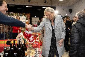 Marine Le Pen at the Drocourt Christmas Market for RN 2026 Municipal Campaign - Hauts-de-France