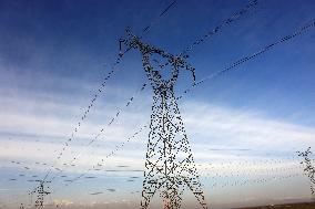 High-voltage Direct Current Transmission Project in Gobi Desert