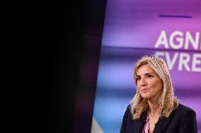 Agnes Evren On Dimanche En Politique - Paris