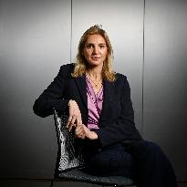 Agnes Evren On Dimanche En Politique - Paris