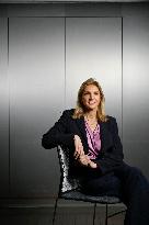 Agnes Evren On Dimanche En Politique - Paris