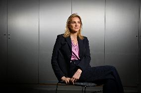 Agnes Evren On Dimanche En Politique - Paris