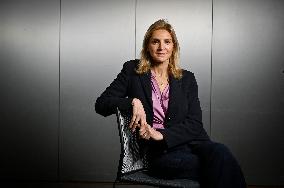 Agnes Evren On Dimanche En Politique - Paris