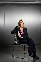 Agnes Evren On Dimanche En Politique - Paris