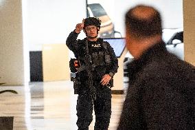 Three Injured in Shooting at Valley Fair Mall - California