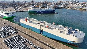 Port Cargo Throughput