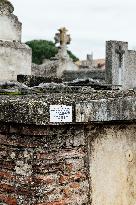 Cemetery of Abandoned Graves - Toulouse