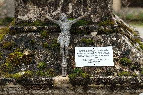 Cemetery of Abandoned Graves - Toulouse