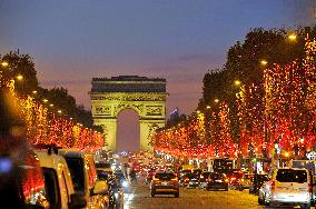 Illustration - Christmas in Paris