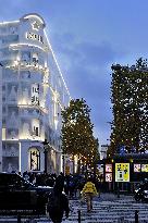 Illustration - Christmas in Paris