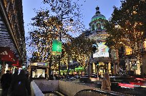 Illustration - Christmas in Paris