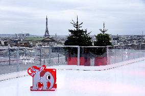 The Ice Rink At Galeries Lafayette - Paris