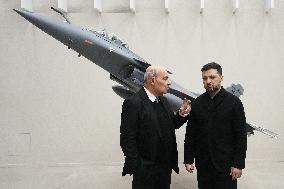Zelensky Visits Dassault Aviation With Dassault CEO - Cergy-Pontoise