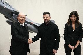 Zelensky Visits Dassault Aviation With Dassault CEO - Cergy-Pontoise