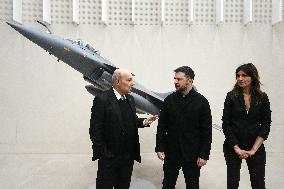 Zelensky Visits Dassault Aviation With Dassault CEO - Cergy-Pontoise