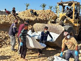 Unidentified War Victims Buried In Gaza