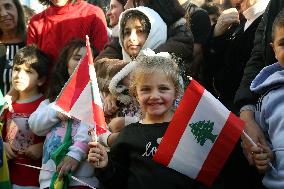 Cheering Crowds For Pope Leo XIV - Beirut