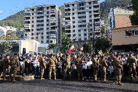 Cheering Crowds For Pope Leo XIV - Beirut
