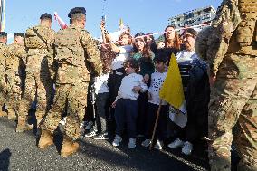 Cheering Crowds For Pope Leo XIV - Beirut