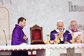 Pope Leo XIV Leads A Holy Mass at Beirut's Waterfront - Lebanon