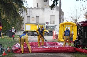EMU Personnel Disinfect Vehicles for Swine Fever Control - Barcelona