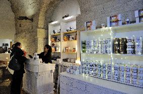 Illustration - Passages Of Paris