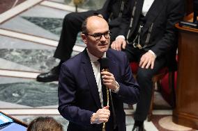 Questions To The Government - Paris