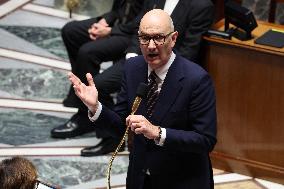 Questions To The Government - Paris