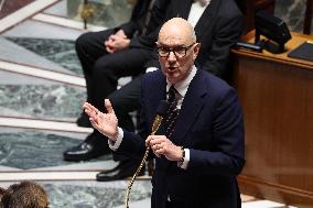 Questions To The Government - Paris