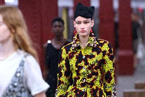 Chanel Metiers D Art Show 2026 - Runway - NYC