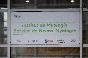 Stephanie Rist visits the Institute of Myology - Paris