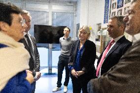 Stephanie Rist visits the Institute of Myology - Paris