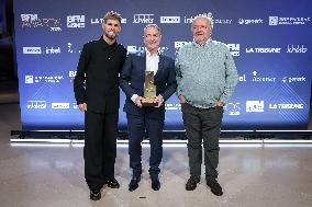 Exclusif - BFM Awards Photocall - Paris